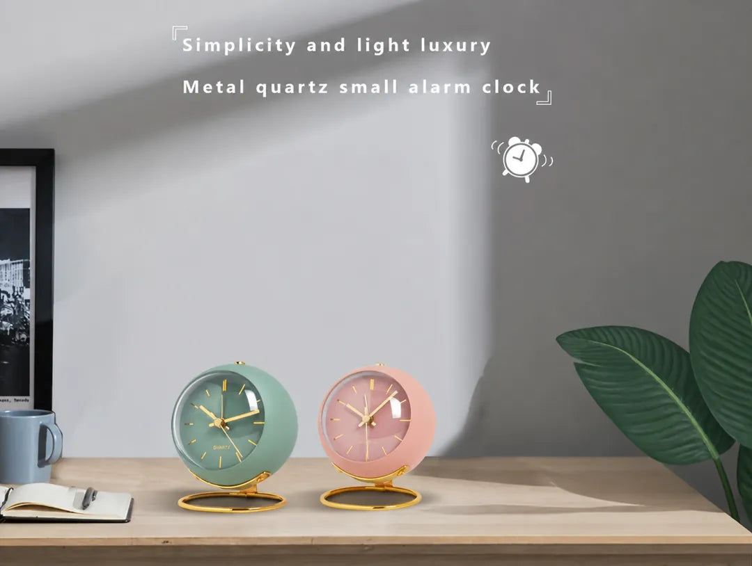 Nordvik - Silent Quartz Desk Alarm Clock - White