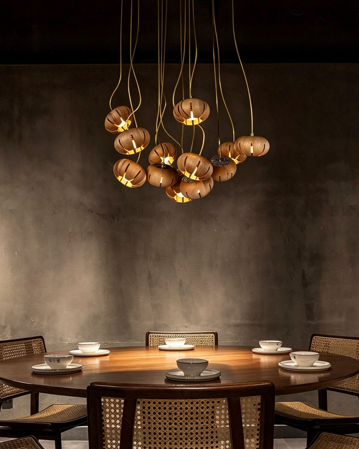 Cluster multi-light chandelier with suspended wood-effect pendant shades