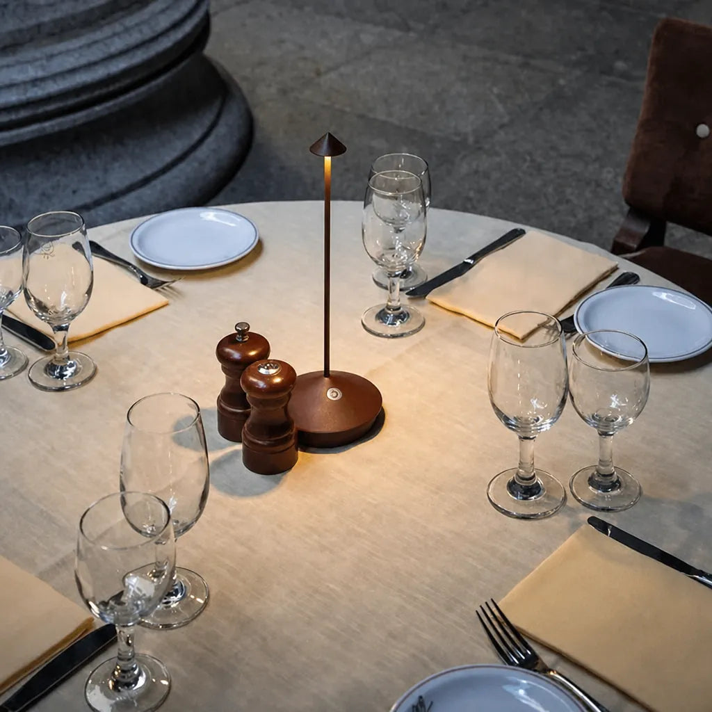 Pinnova - Slim Cordless Dimmable LED Table Lamp