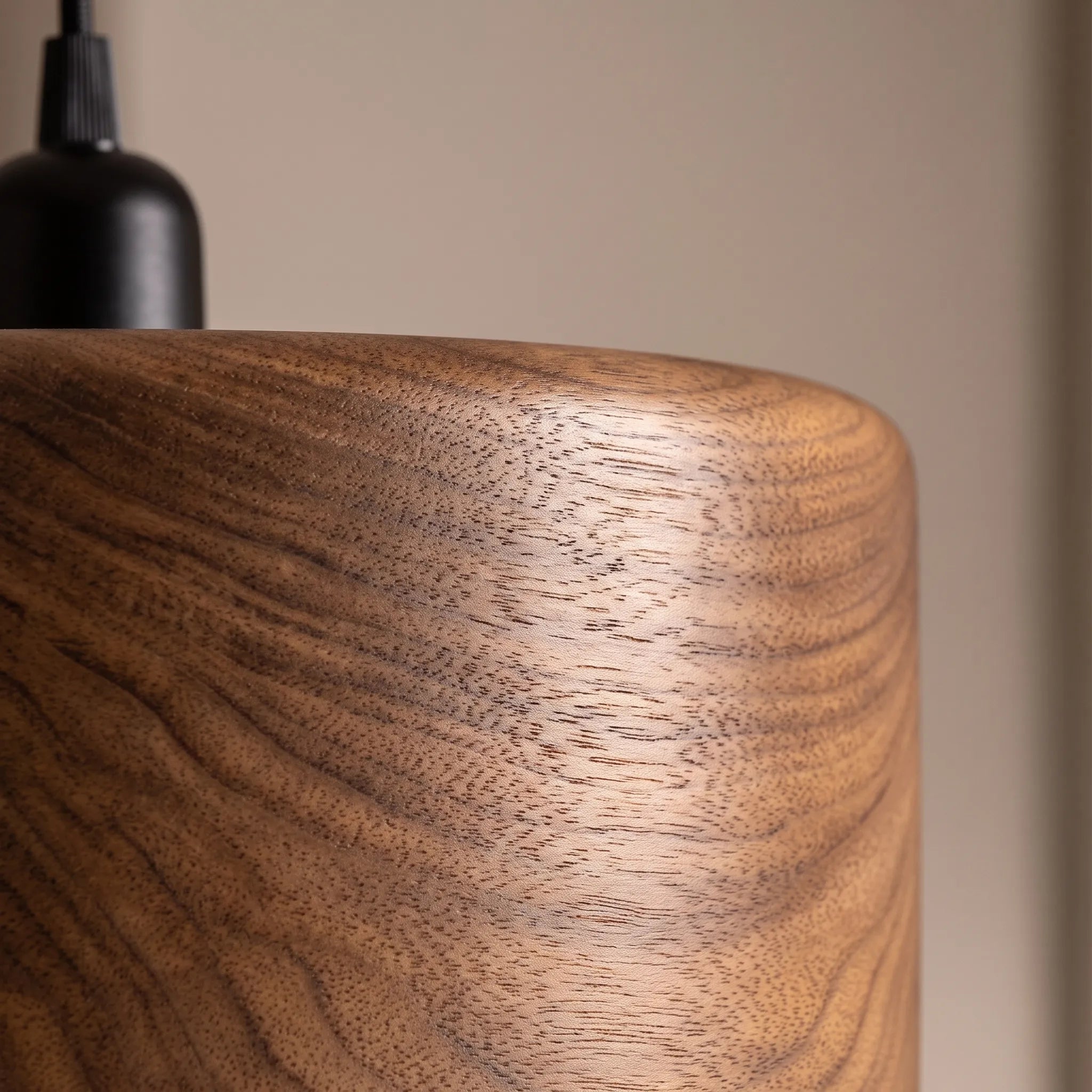Sylven  - Scandinavian Style Pendant Light Illuminating Dining Tables